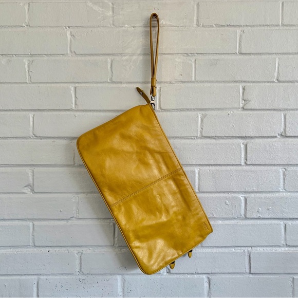 HOBO International Yellow Leather Wristlet Clutch Zipper Accents, EUC MSRP $145 - Picture 5 of 12